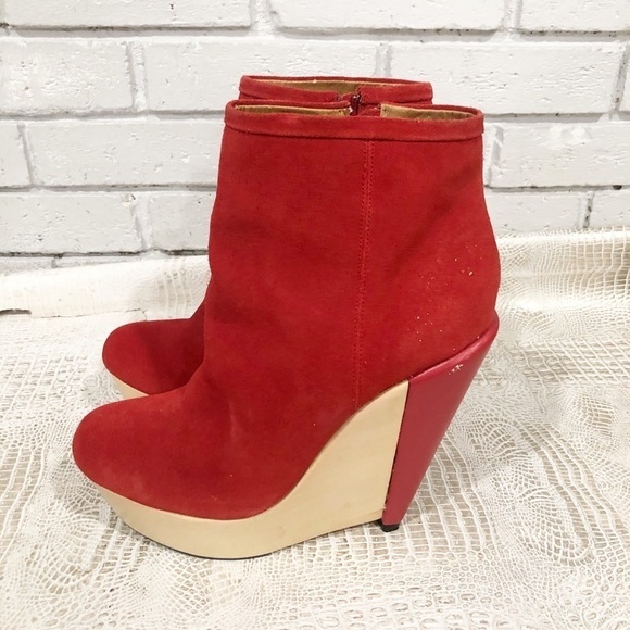 Kelsi Dagger Women’s Red Acalia Wedge Heels - Picture 1 of 9